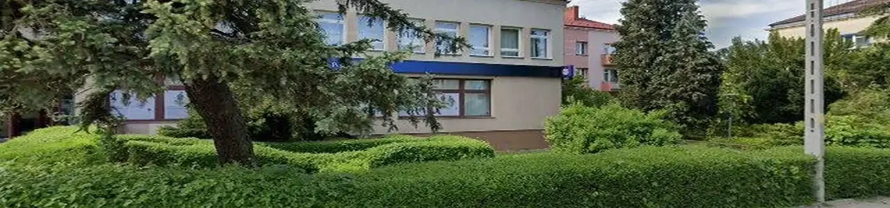 Zdjęcie placówki banku PKO Bank Polski przy ulicy Jagiellońskiej w Dąbrowie Tarnowskiej