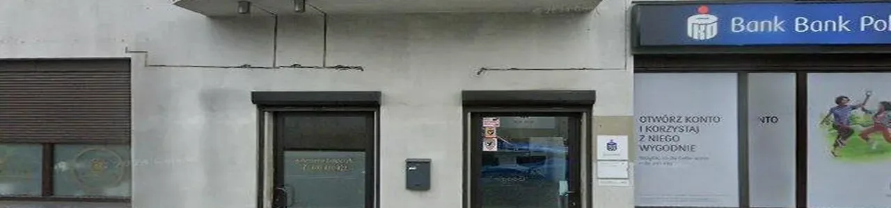 Zdjęcie placówki banku PKO Bank Polski przy ulicy Kościelnej w Działoszynie
