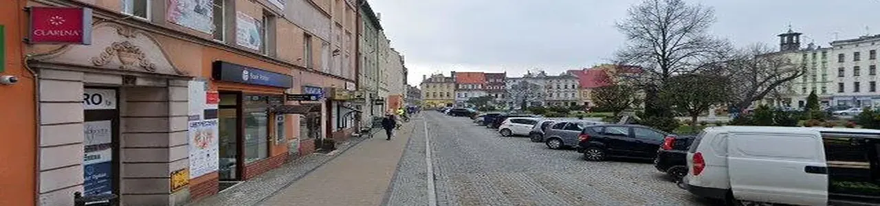 Zdjęcie placówki PKO Bank Polski przy ulicy Rynek w Głuchołazach