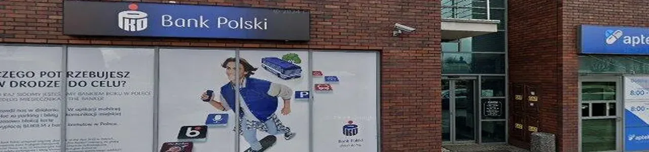 Zdjęcie placówki banku PKO Bank Polski przy ulicy Rynek w Gniewkowie