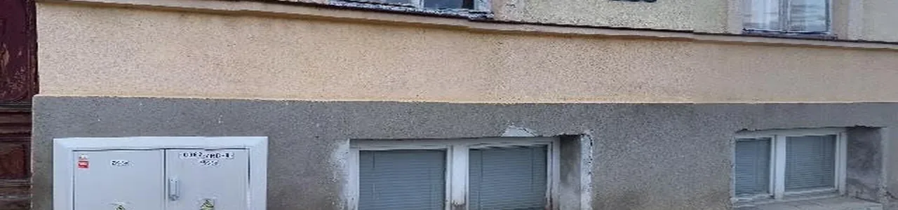 Zdjęcie placówki banku PKO Bank Polski przy ulicy Adama Mickiewicza w Gorlicach