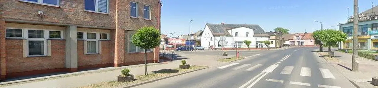 Zdjęcie placówki banku PKO Bank Polski przy ulicy Gnieźnieńskiej w Janowcu Wielkopolskim