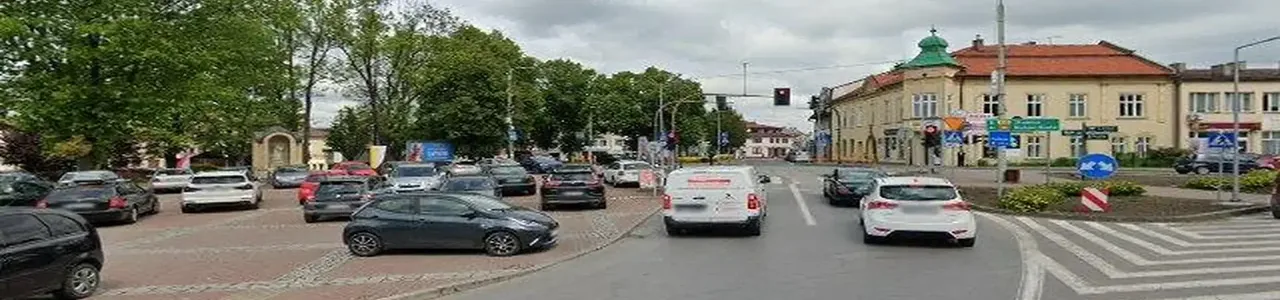 Zdjęcie placówki banku PKO Bank Polski przy ulicy Rynek w Kalwarii Zebrzydowskiej