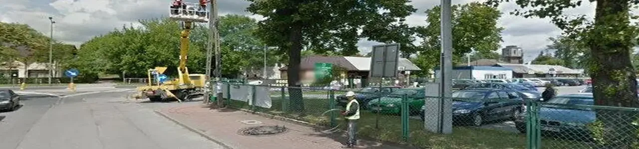 Zdjęcie placówki PKO Bank Polski przy ulicy Kolejowej w Łochowie