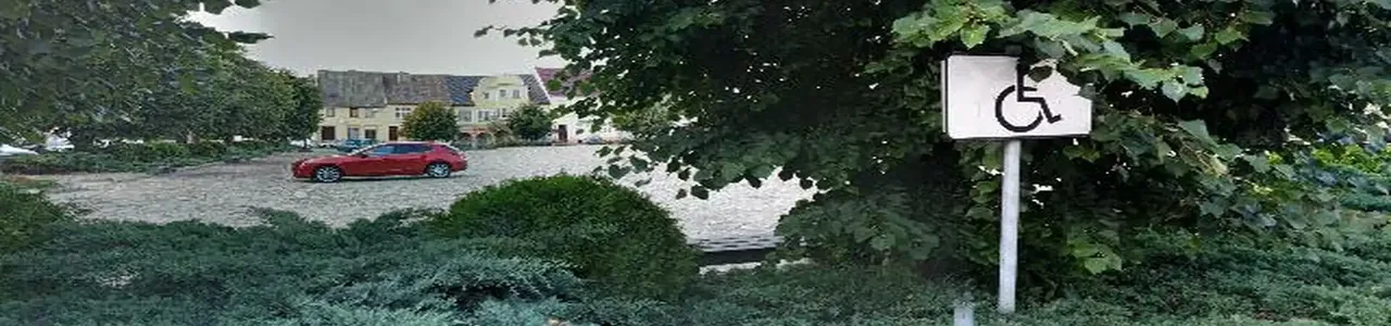 Zdjęcie placówki banku PKO Bank Polski przy ulicy Rynek w Lwówku