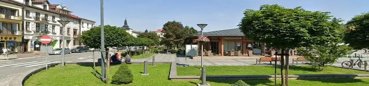 Zdjęcie placówki PKO Bank Polski przy ulicy Rynek w Nowym Targu