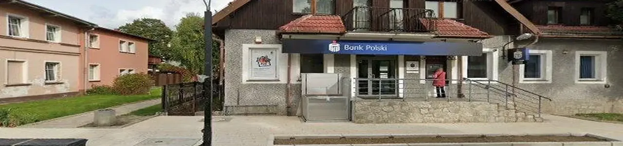 Zdjęcie placówki banku PKO Bank Polski przy ulicy Kryształowej w Piechowicach