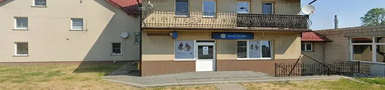Zdjęcie placówki banku PKO Bank Polski przy ulicy Daszyńskiego w Prabutach