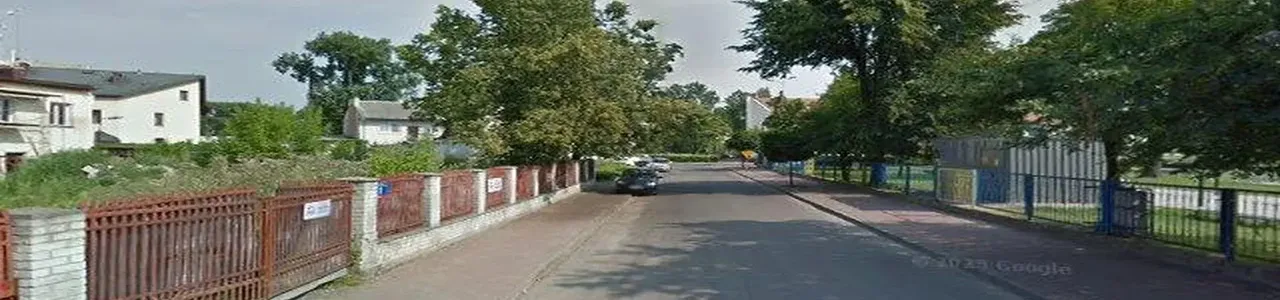 Zdjęcie placówki banku PKO Bank Polski przy ulicy Reymonta w Tłuszczu