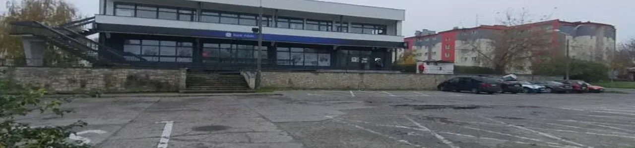 Zdjęcie jednej z toruńskich filii banku