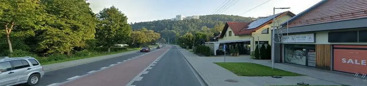 Zdjęcie placówki banku PKO Bank Polski przy ulicy 1 Maja w Wiśle