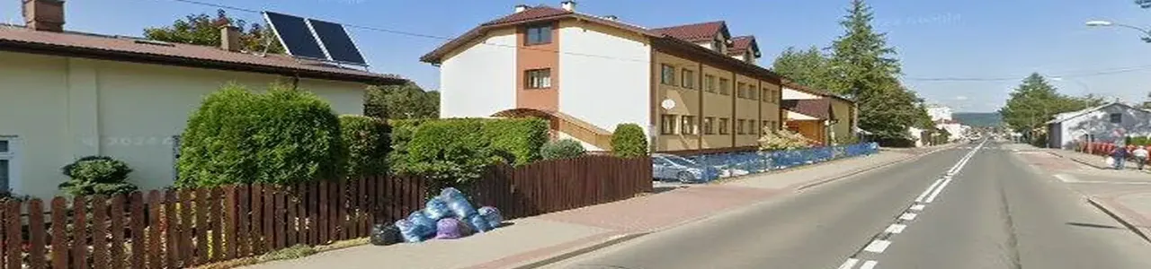 Zdjęcie placówki banku PKO Bank Polski przy ulicy Piłsudskiego w Zagórzu