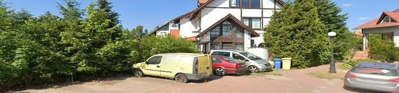 Zdjęcie placówki banku PKO Bank Polski przy ulicy Sienkiewicza w Żukowie