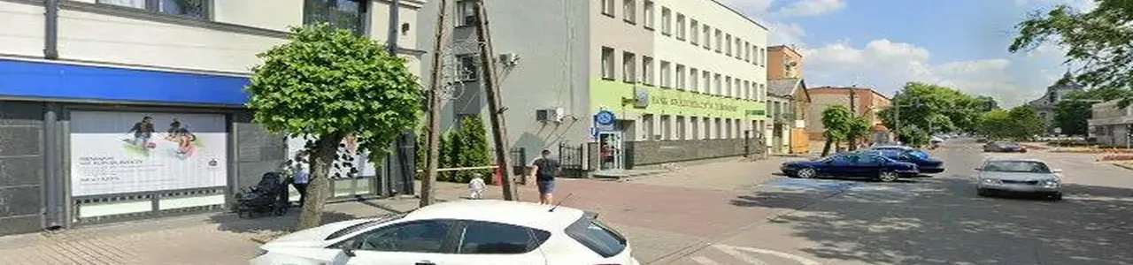 Zdjęcie placówki PKO Bank Polski przy placu Wolności w Żurominie