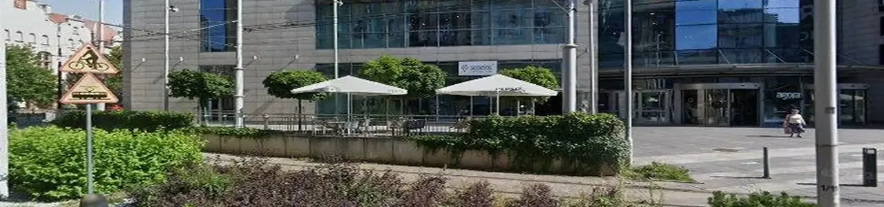 Zdjęcie jednej z placówek banku Santander w Bytomiu