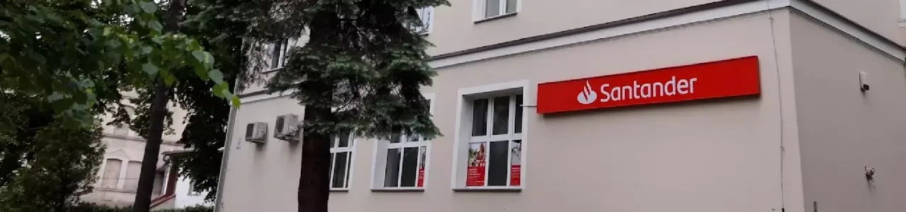 Zdjęcie placówki Santander przy ulicy Dąbrowskiego w Chojnowie