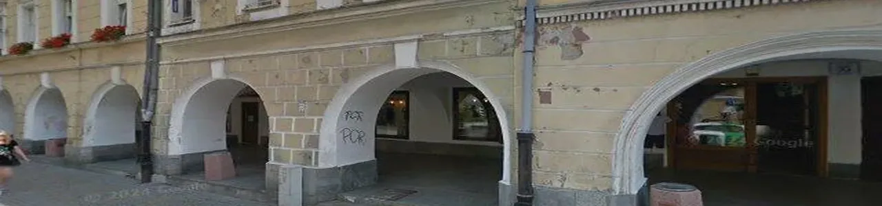 Zdjęcie jednej z placówek banku Santander w Jaworze