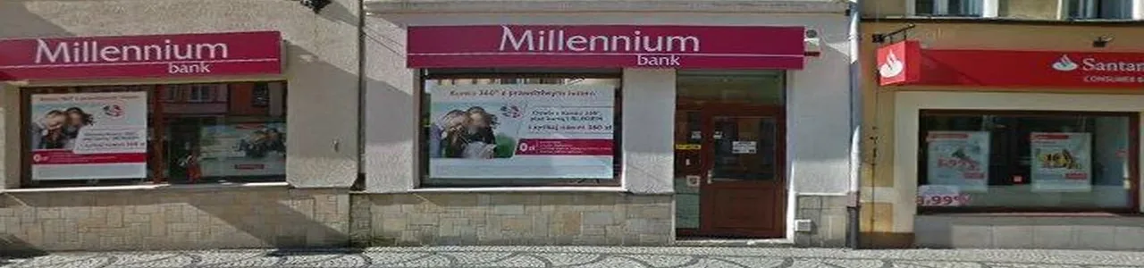 Zdjęcie jednej z placówek banku Santander w Jeleniej Górze