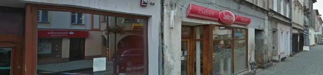 Zdjęcie jednej z placówek banku Santander w Kamiennej Górze