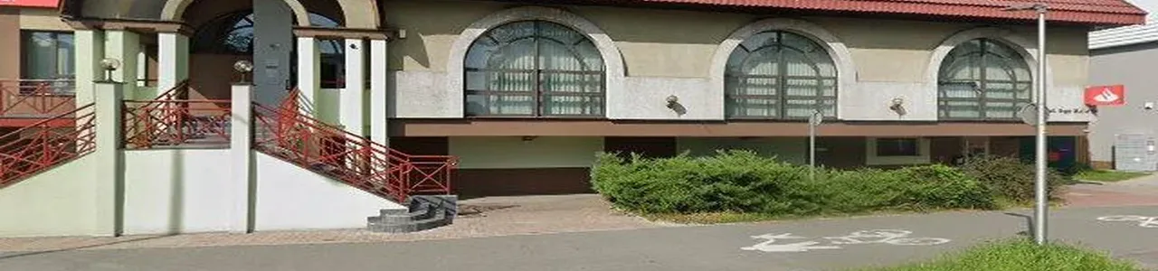 Zdjęcie jednej z placówek banku Santander w Oławie