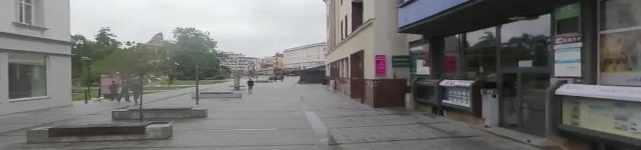 Zdjęcie jednej z placówek banku Santander w Opolu