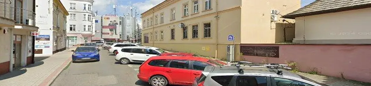 Zdjęcie jednej z placówek banku Santander w Tarnowie