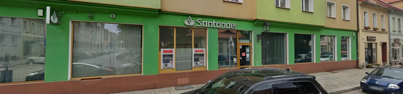 Zdjęcie placówki Santander przy ulicy Rynek w Wołowie