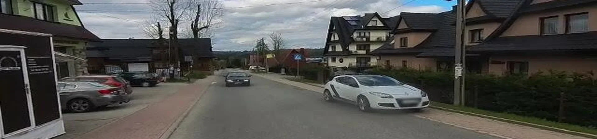 Zdjęcie placówki Banku Spółdzielczego przy ulicy Sądelskiej w Murzasichlu