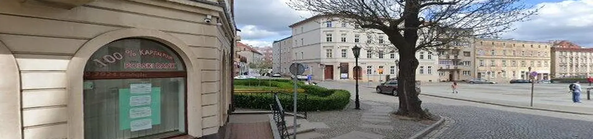 Zdjęcie jednej z placówek banku spółdzielczego w Świdnicy
