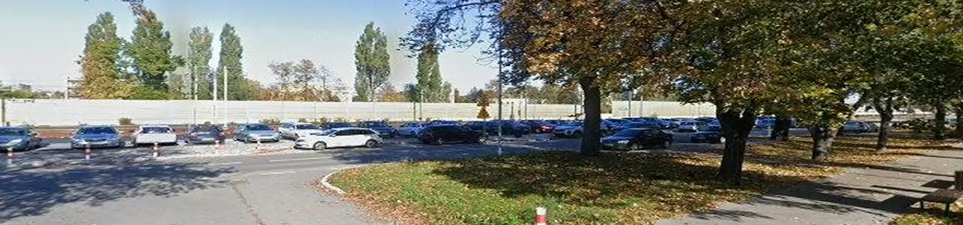 Zdjęcie placówki Credit Agricole przy ulicy Wileńskiej w Wołominie