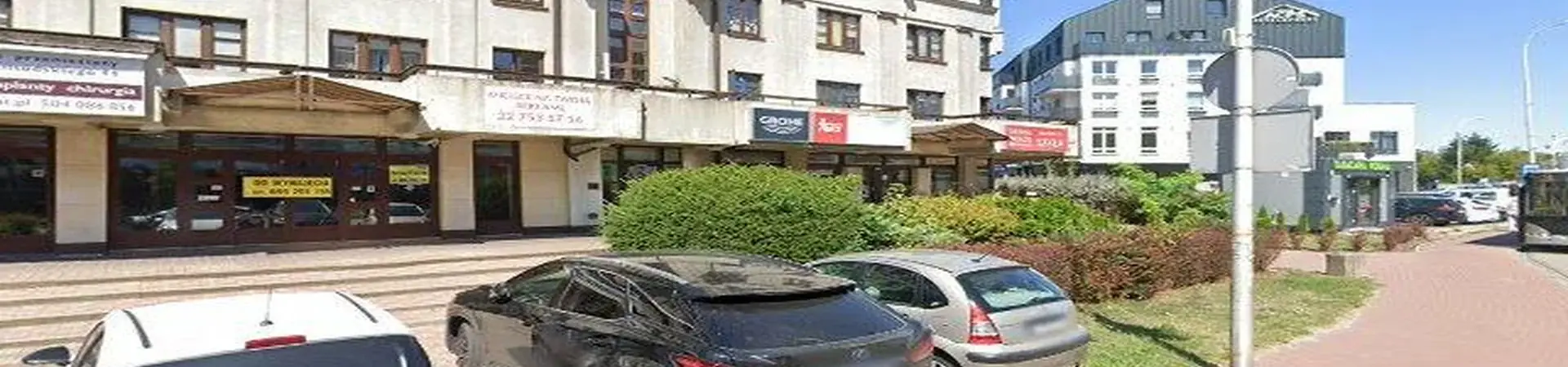 Zdjęcie placówki Banku Pekao w Piastowie przy ulicy Warszawskiej.
