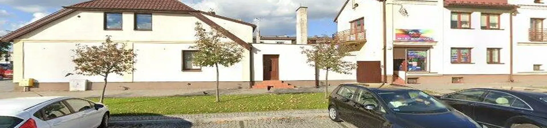Zdjęcie placówki Banku Pekao przy placu Kościuszki w Poddębicach