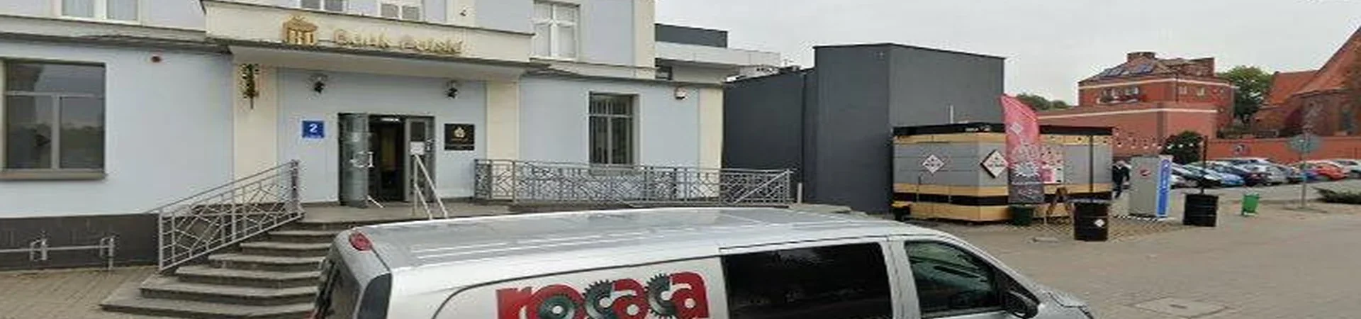 Zdjęcie placówki PKO Bank Polski przy placu Wolności w Szubinie