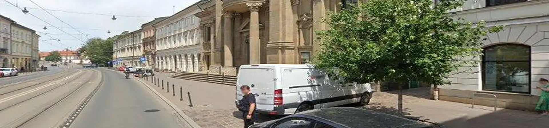 Zdjęcie jednej z placówek banku Santander w Krakowie