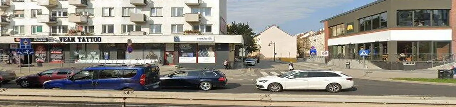 Zdjęcie jednej z placówek banku Santander w Legnicy