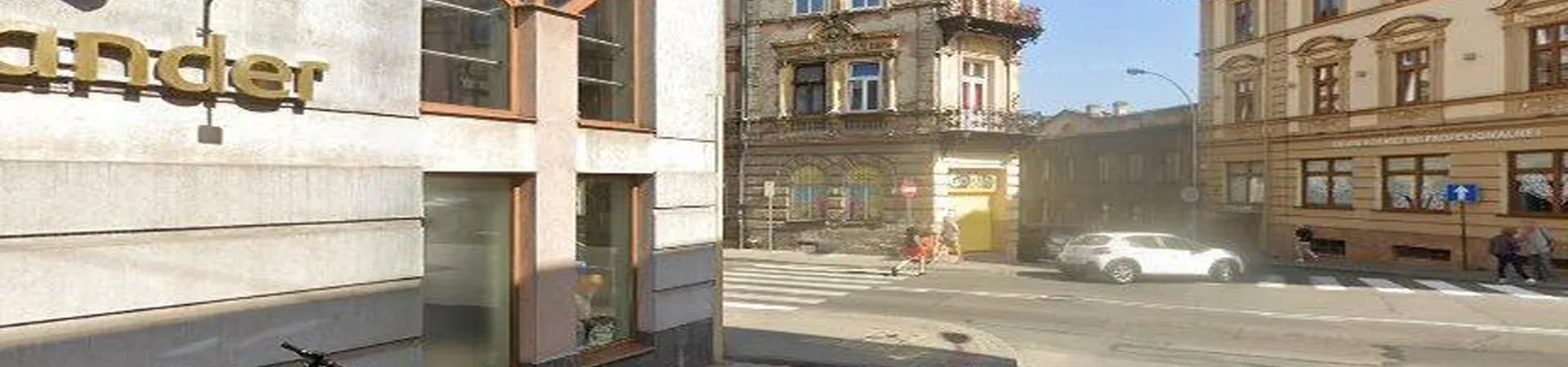 Zdjęcie jednej z placówek banku Santander w Przemyślu