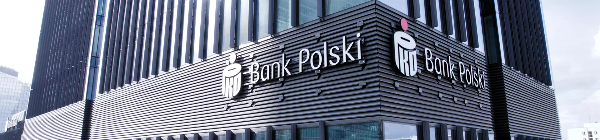 Zdjęcie centrali banku PKO BP SA