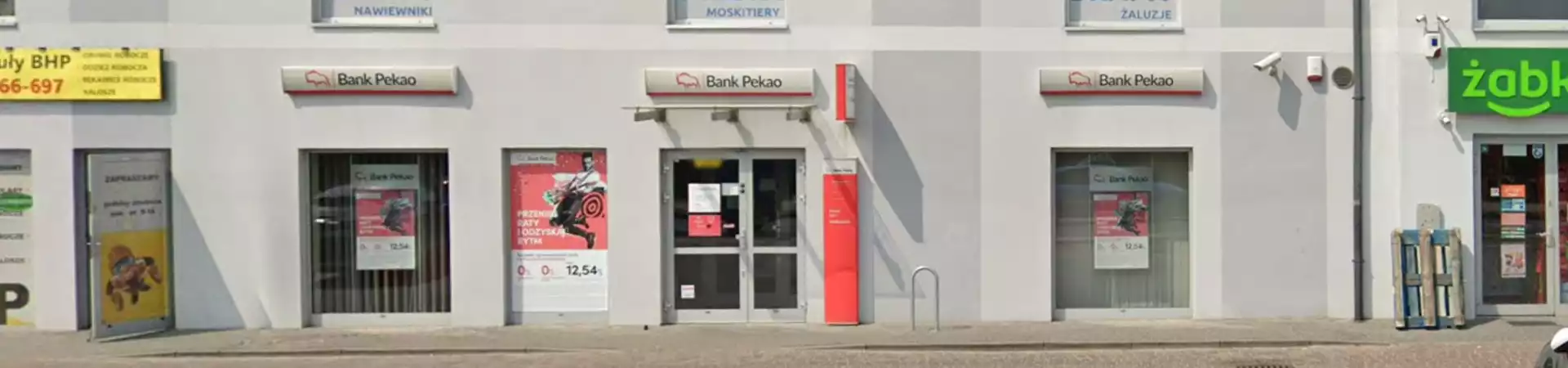 Zdjęcie placówki Banku Pekao przy ulicy Brackiej w Białych Błotach